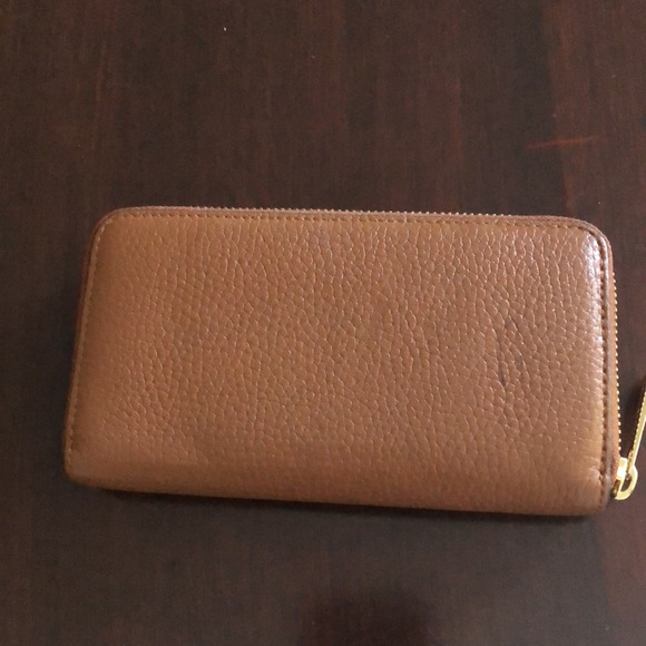 Michael Kors Wallet - Picture 2 of 4